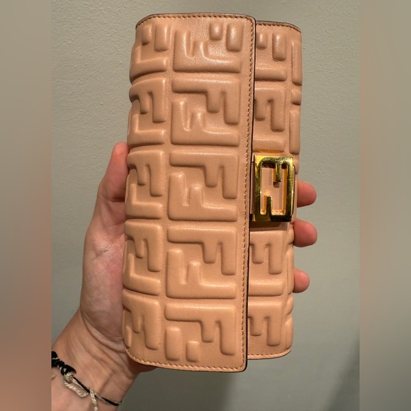 Fendi Baguette Continental FF Nappa Leather Wallet - Picture 13 of 16